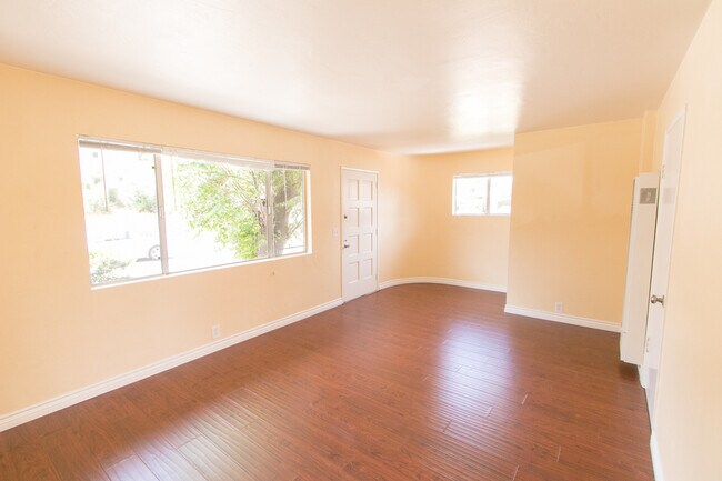 Foto del edificio - 3145-3149 Boundary Street