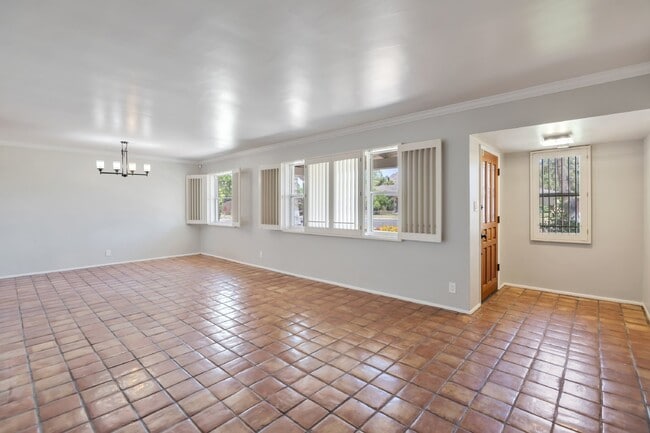 Foto del edificio - Arcadia Proper Rental now available!