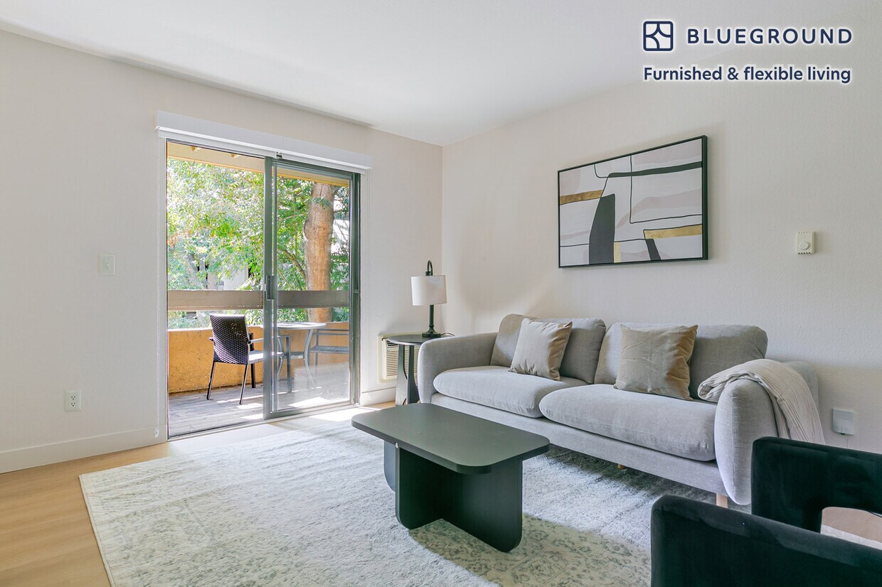 Foto principal - 1600 Villa St