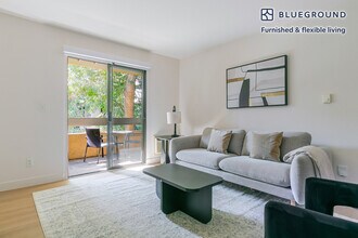 Building Photo - 1600 Villa St