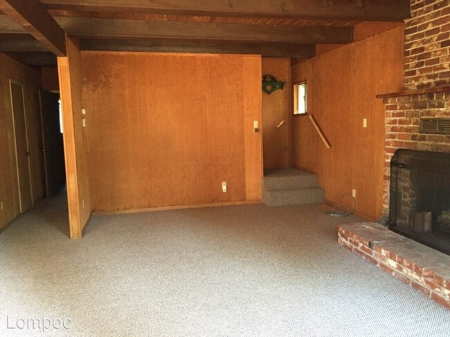 Building Photo - 3 br, 2 bath House - 38047 Peterson Road