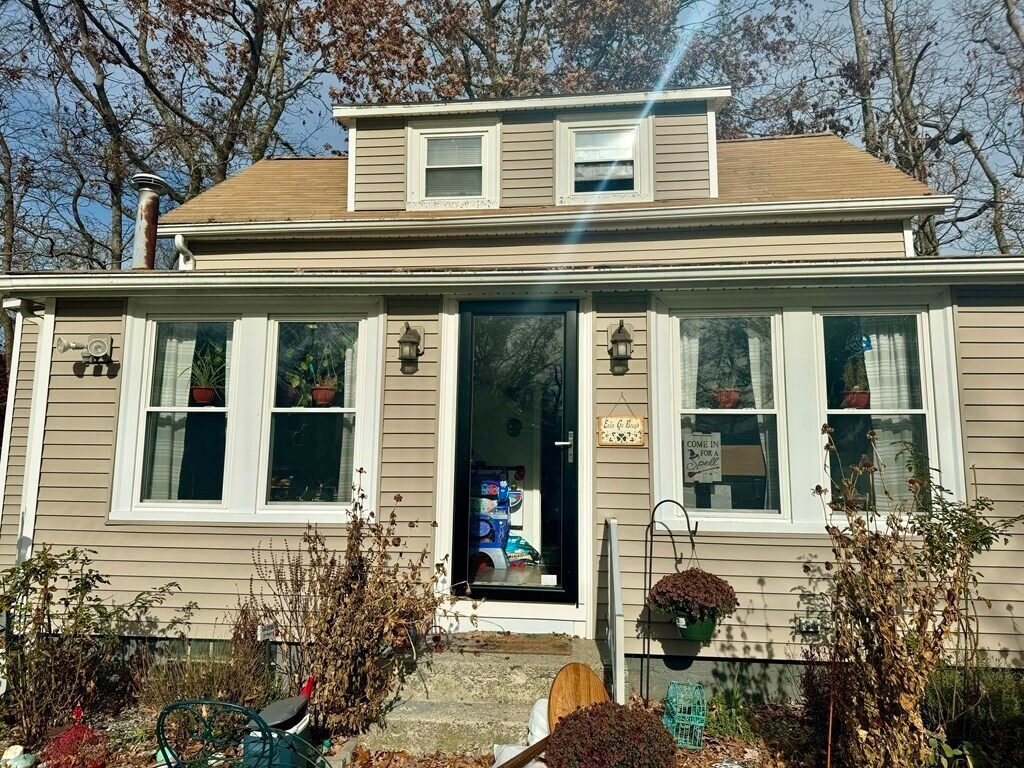 Primary Photo - 185 Stafford Rd