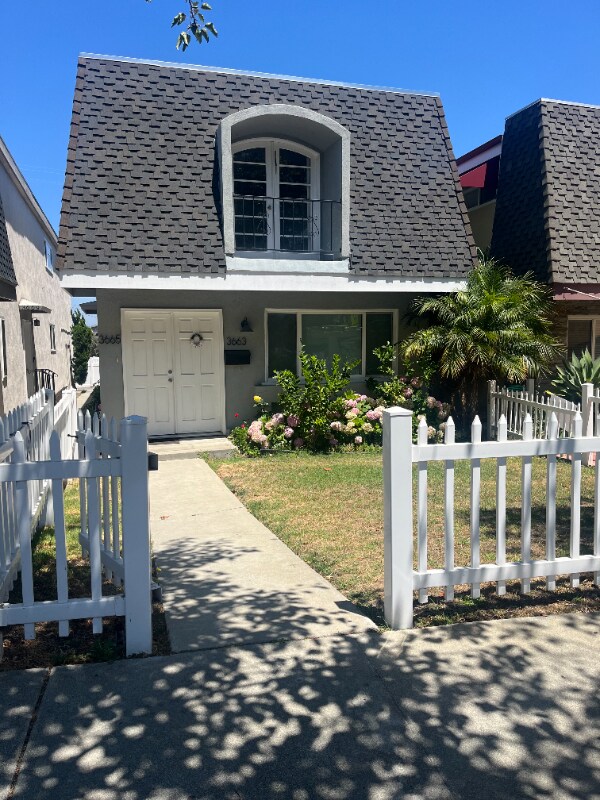 Foto principal - 3663 Newton St