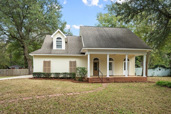 Foto del edificio - 11750 Village Green Dr