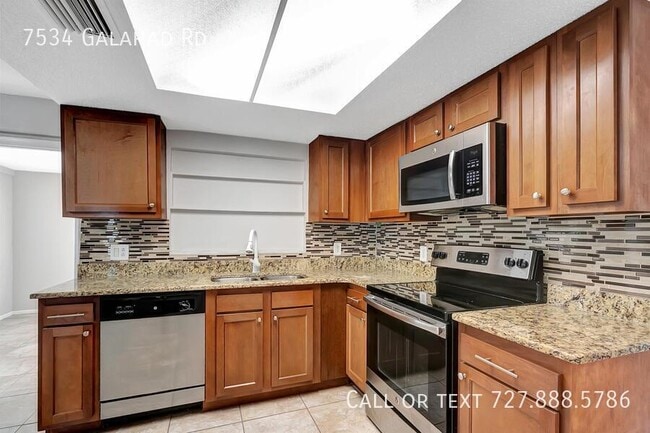 Foto del edificio - 7534 Galahad Rd