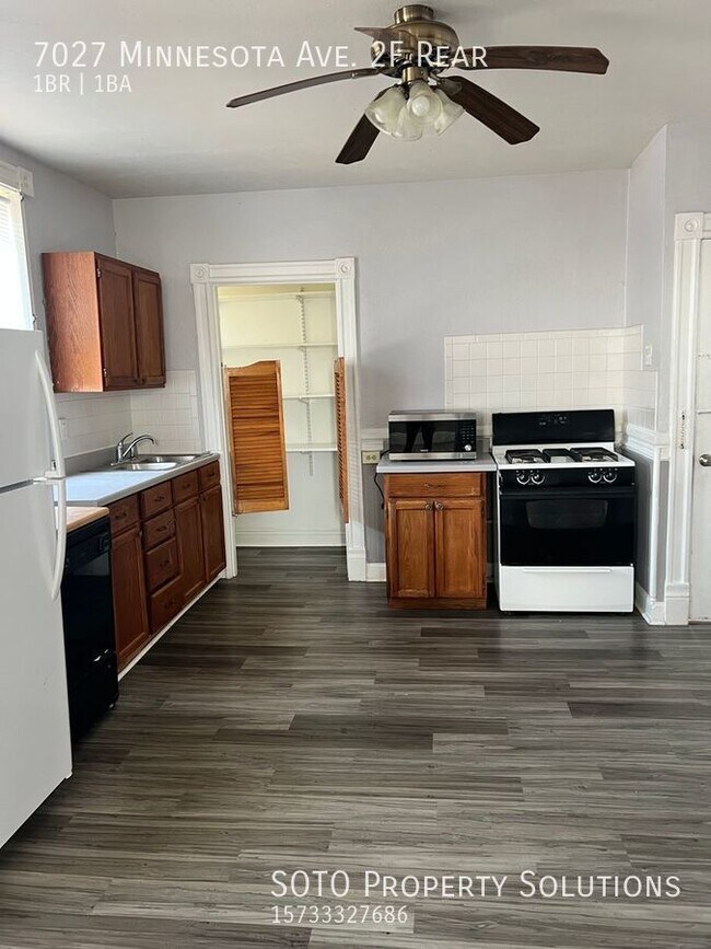 Foto del edificio - ~Summer Savings ~$300 off the first month'...