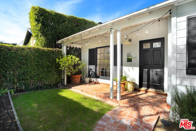 Foto principal - 8917 Ashcroft Ave