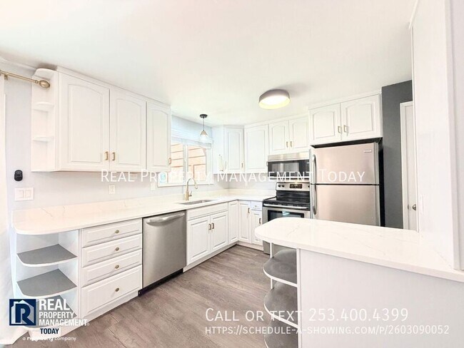 Building Photo - 12824 62nd Ave NW
