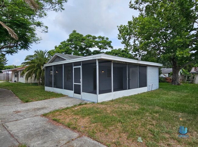 Foto del edificio - **ADORABLE 2/1 Home for Rent in New Port R...