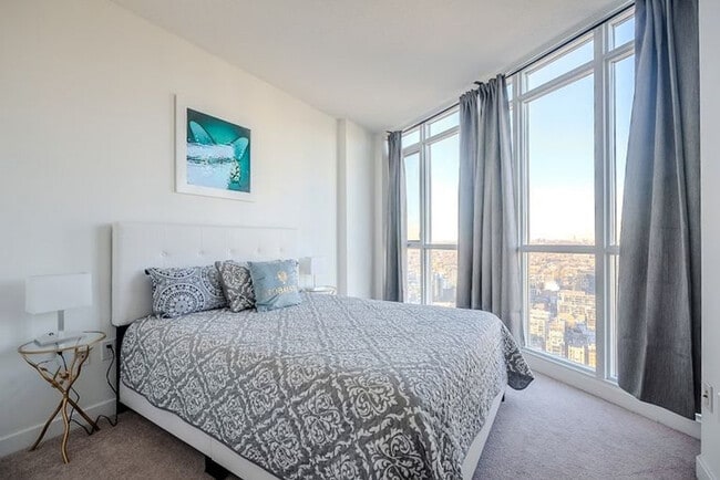 Building Photo - 21 Iceboat Terr