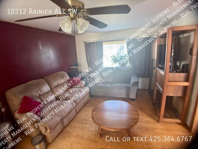 Building Photo - Perfect Family Home in Lakewood