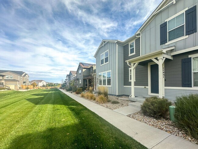 Foto del edificio - Senderos Creek 3bd paired home