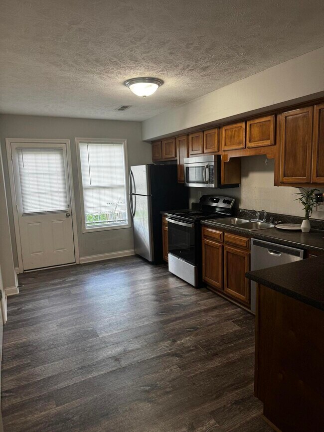 Foto del edificio - 342 Walnut Creek Dr