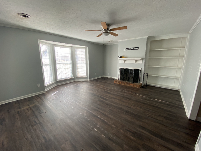 Building Photo - 1108 Cabana Dr