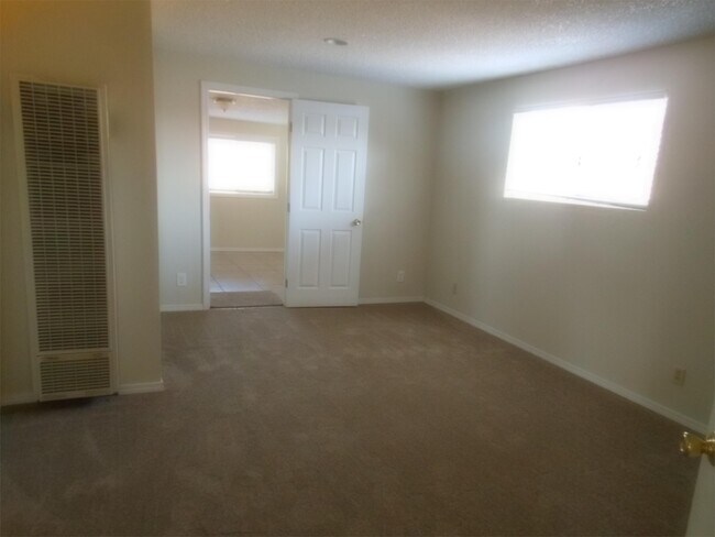 Foto del edificio - 17065 E Benbow St