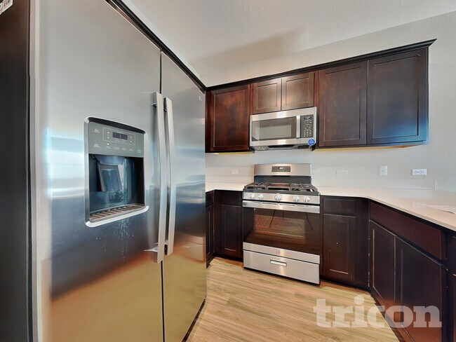 Building Photo - 108 Mica Trl