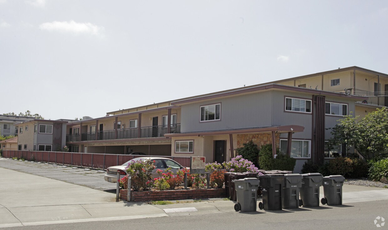 Building Photo - 14863 Bancroft Ave