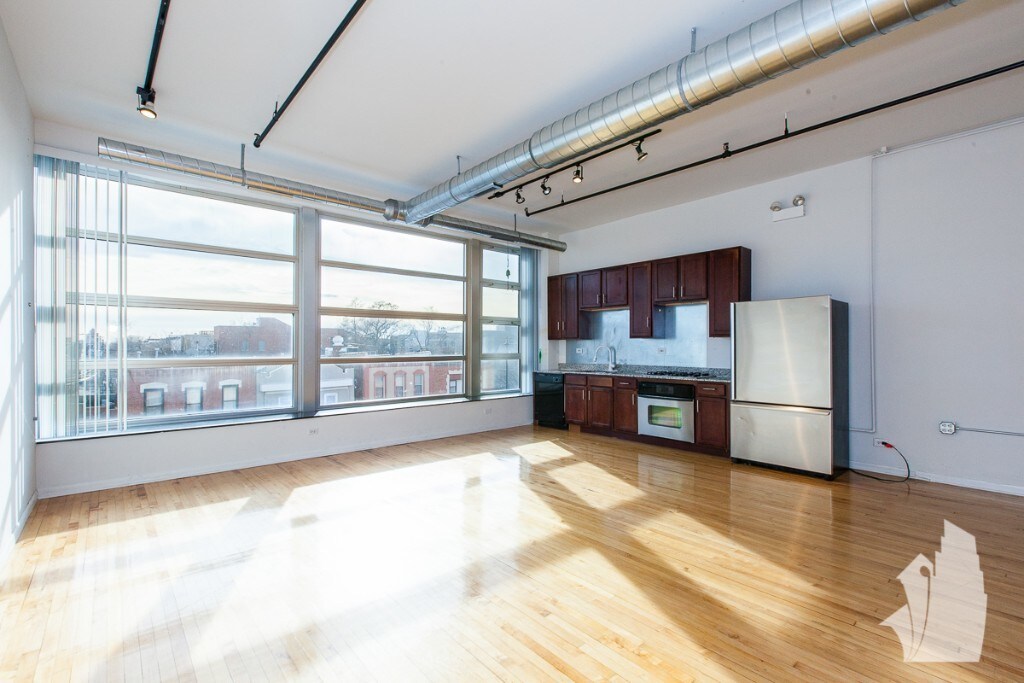 Foto principal - 2412 W North Ave