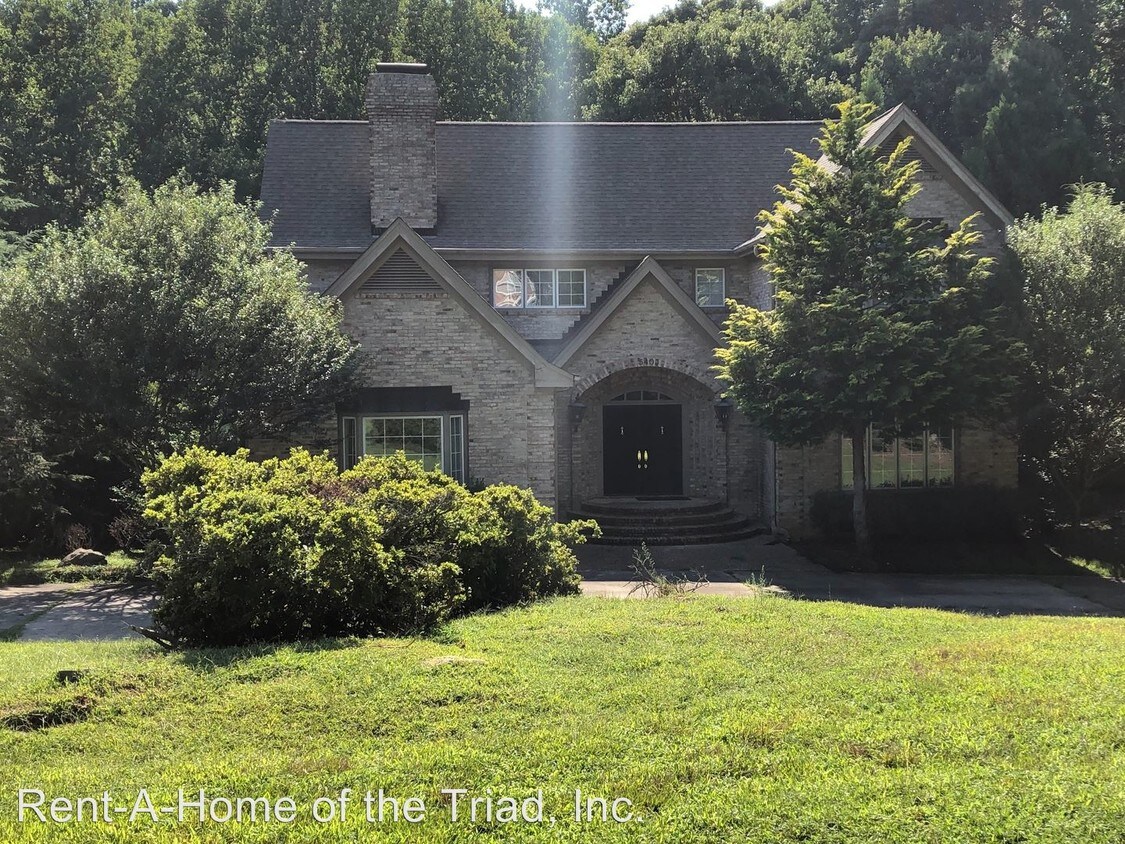 Foto principal - 5403 Century Oaks Dr