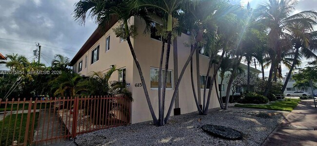 Foto del edificio - 615 82nd St