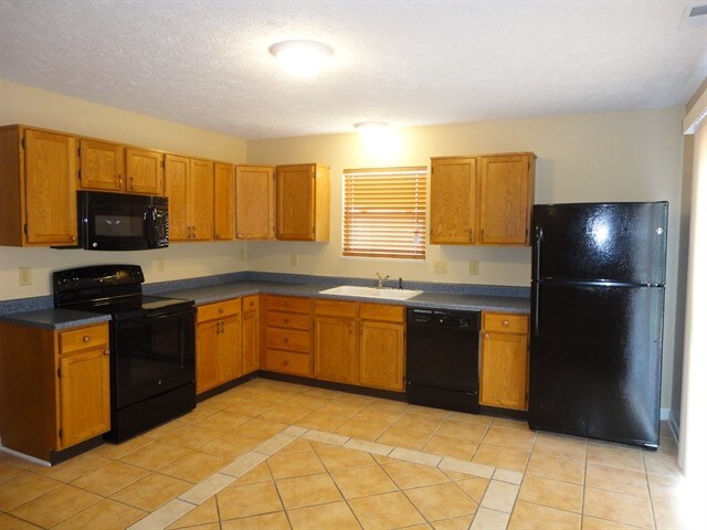 Foto del edificio - 8419 Dahlgren Ln