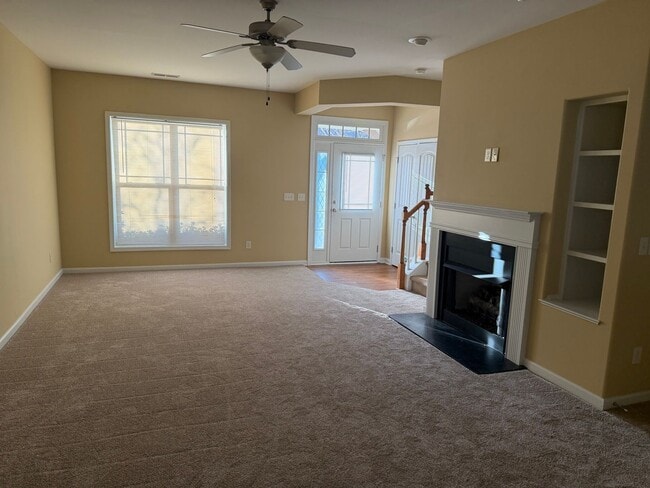 Building Photo - Stunning 3-bedroom, 2.5-bathroom home in Cary