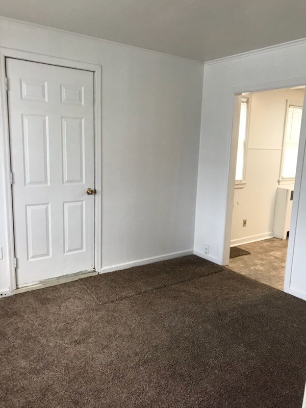 204 W Rosser Ave Unit 1, Bismarck, ND 58501 Apartments in Bismarck