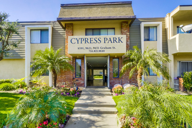 Foto del edificio - Cypress Park Apartments