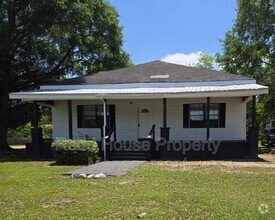 Building Photo - 108 N Railroad St