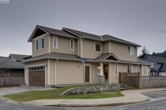 Building Photo - 1011 Walfred Rd