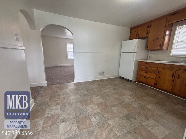 Building Photo - Garden City Property