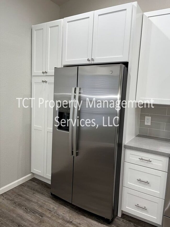 Foto del edificio - Beautifully Remodeled 3 Bedroom Home in Gi...