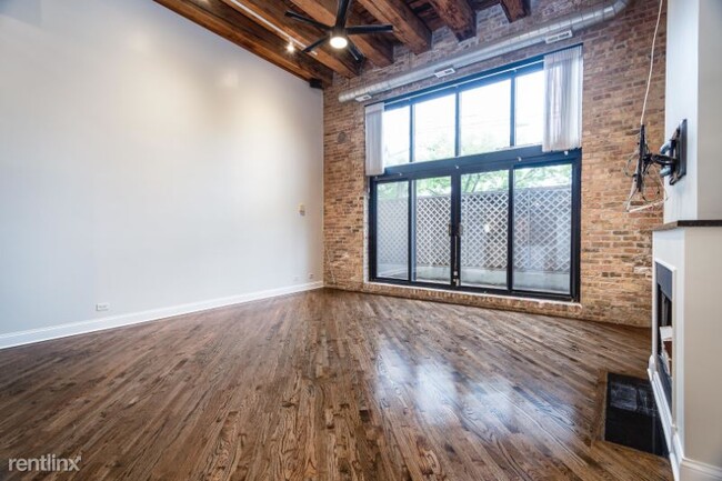 Building Photo - 2620 N Clybourn Ave