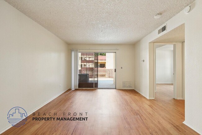 Foto del edificio - Santa Ana Ross Tower LLC