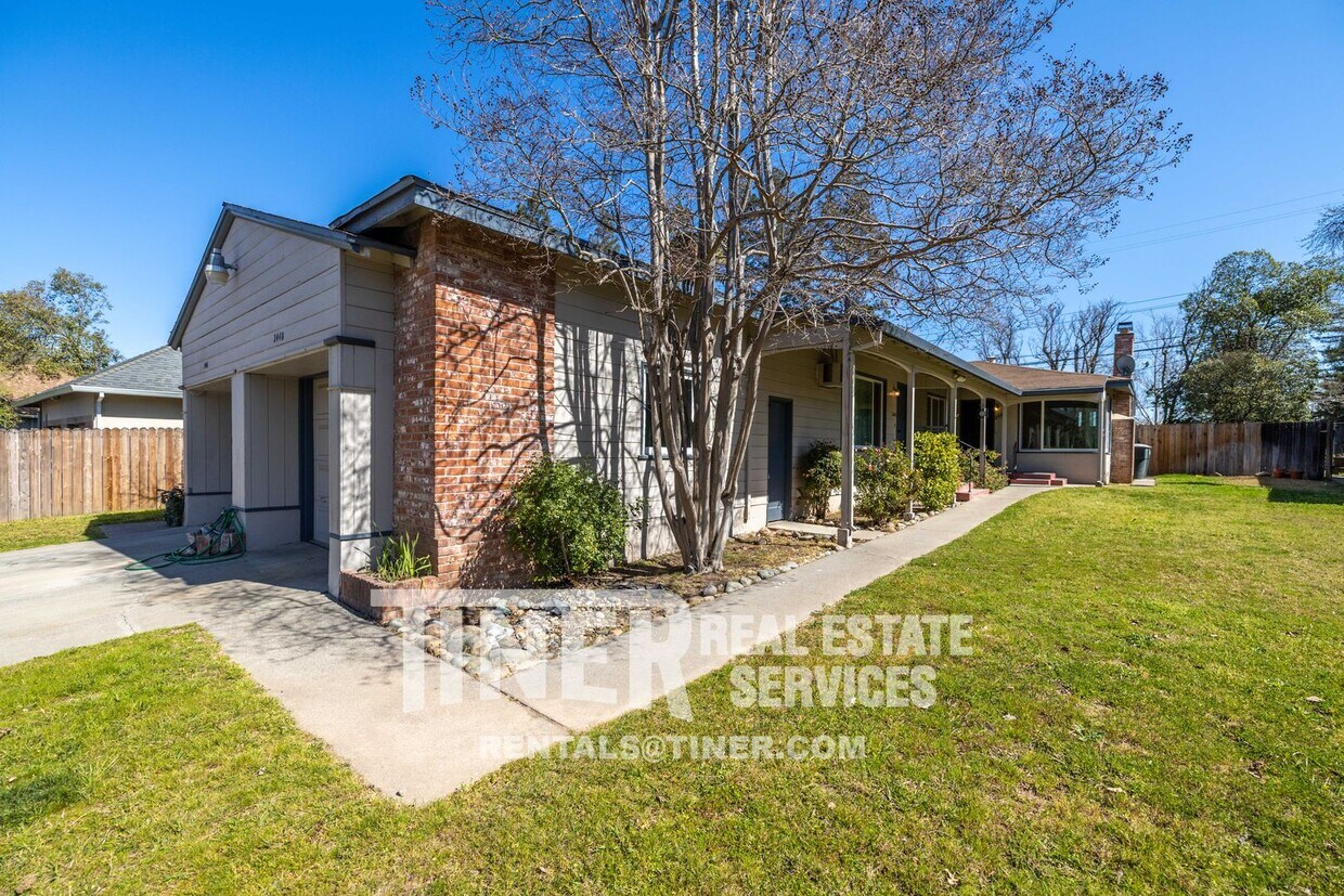 2448 Ione St, Sacramento, CA 95864 House Rental in Sacramento, CA