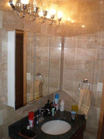 Building Photo - North Marine Dr