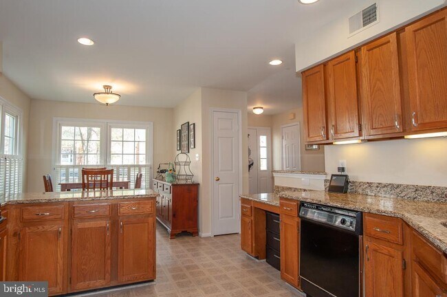 Building Photo - 6615 Sky Blue Ct