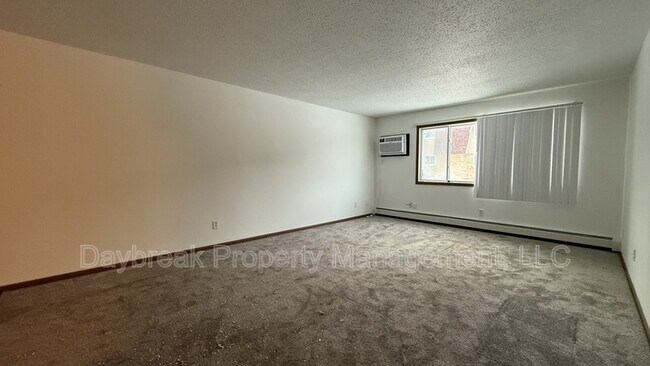 Foto del edificio - 3024-9 1/2 9 1/2 St N