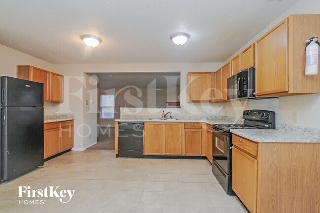 Building Photo - 12401 Rose Haven Dr