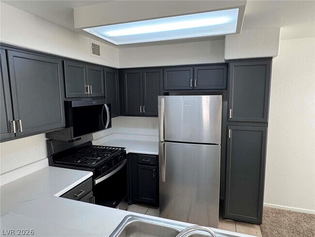 Foto del edificio - 3115 Casey Dr