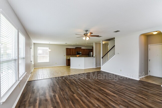 Building Photo - 12128 Huisache Cove