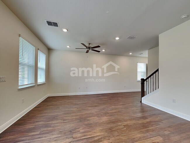 Building Photo - 27272 St Andrews Avenue