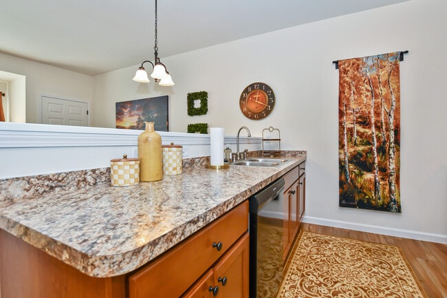 Building Photo - The Landings at Kingsbury