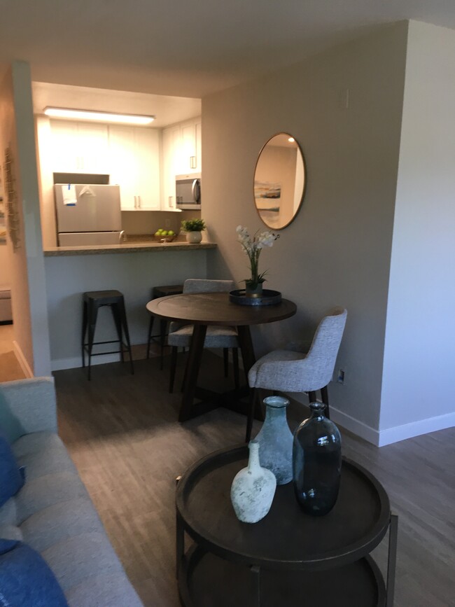 studio-renovated - Mesa Palms Apartments