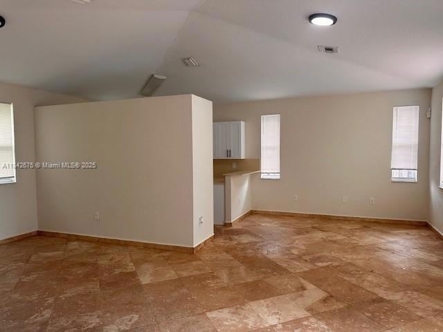 Building Photo - 21733 Ingraham Ave Rd