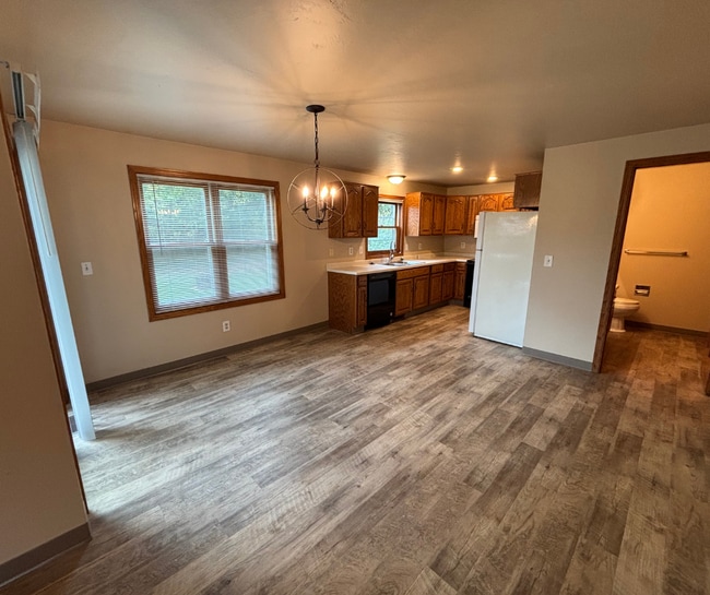 Building Photo - 1126 Nier Ct