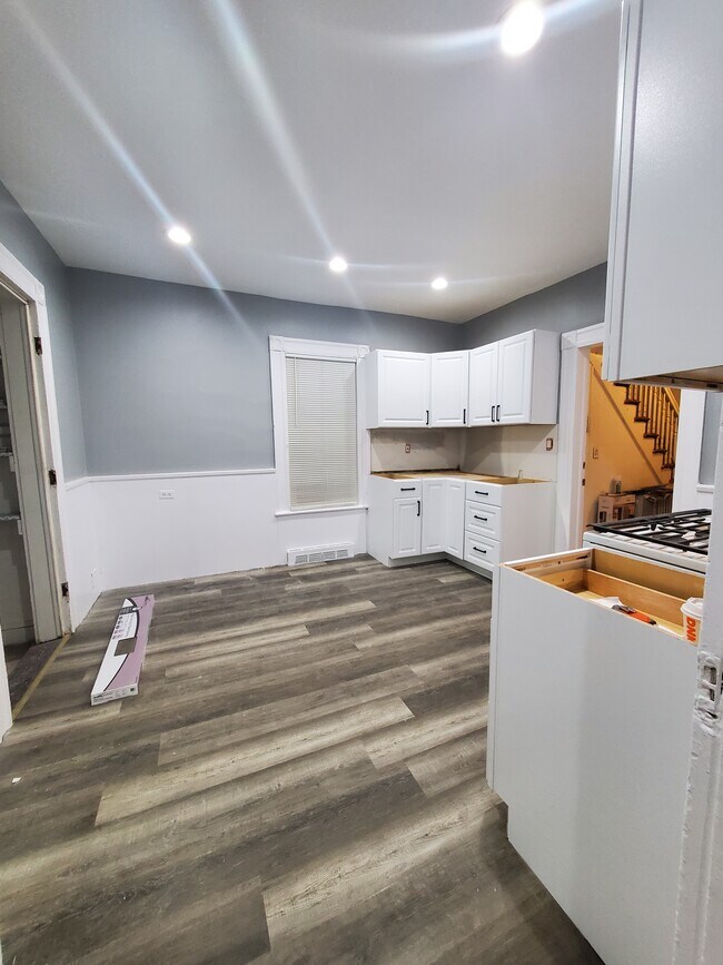 Kitchen - 1851 Central Ave