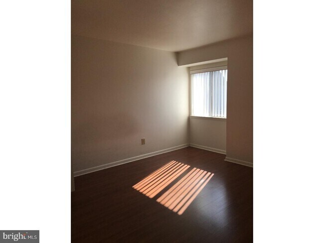 Foto del edificio - 2050 Lucas Ln