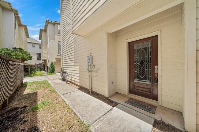 Building Photo - 5319 Nolda St