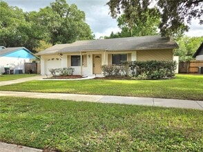 Building Photo - 3334 Sassafras Ct